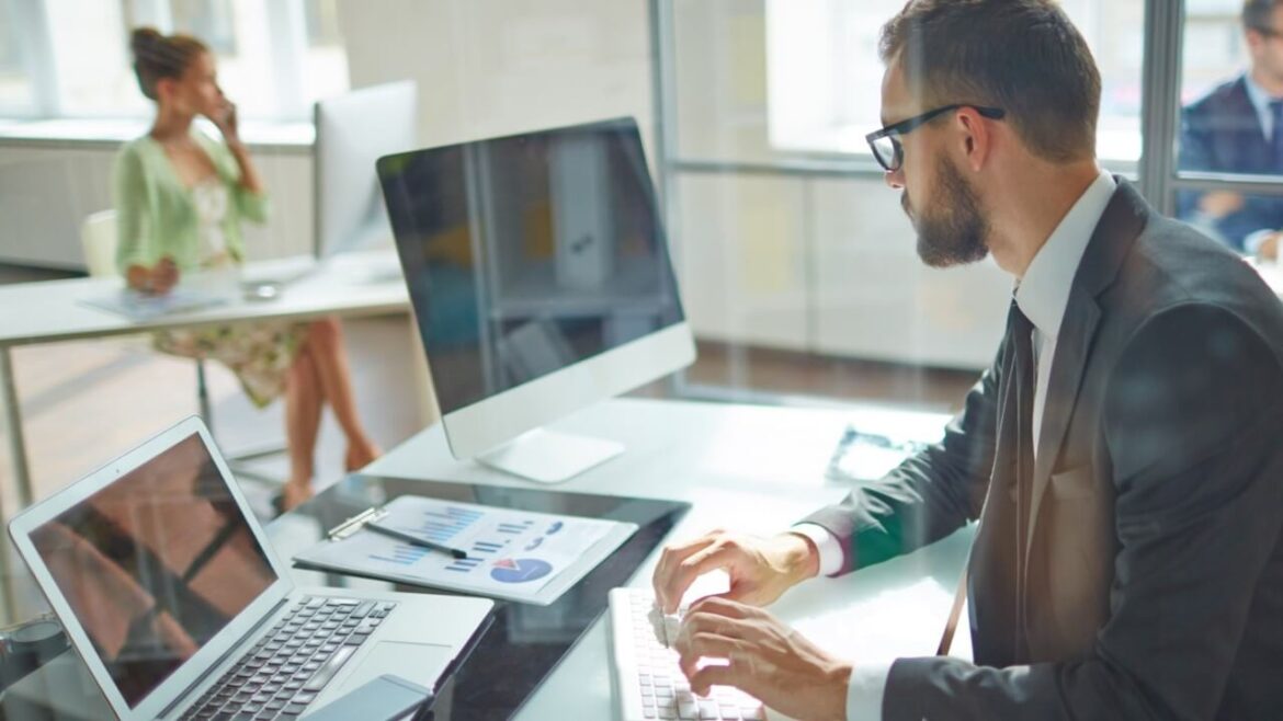 Wirtschaftsingenieur: Aufgaben, Ausbildung und Gehalt